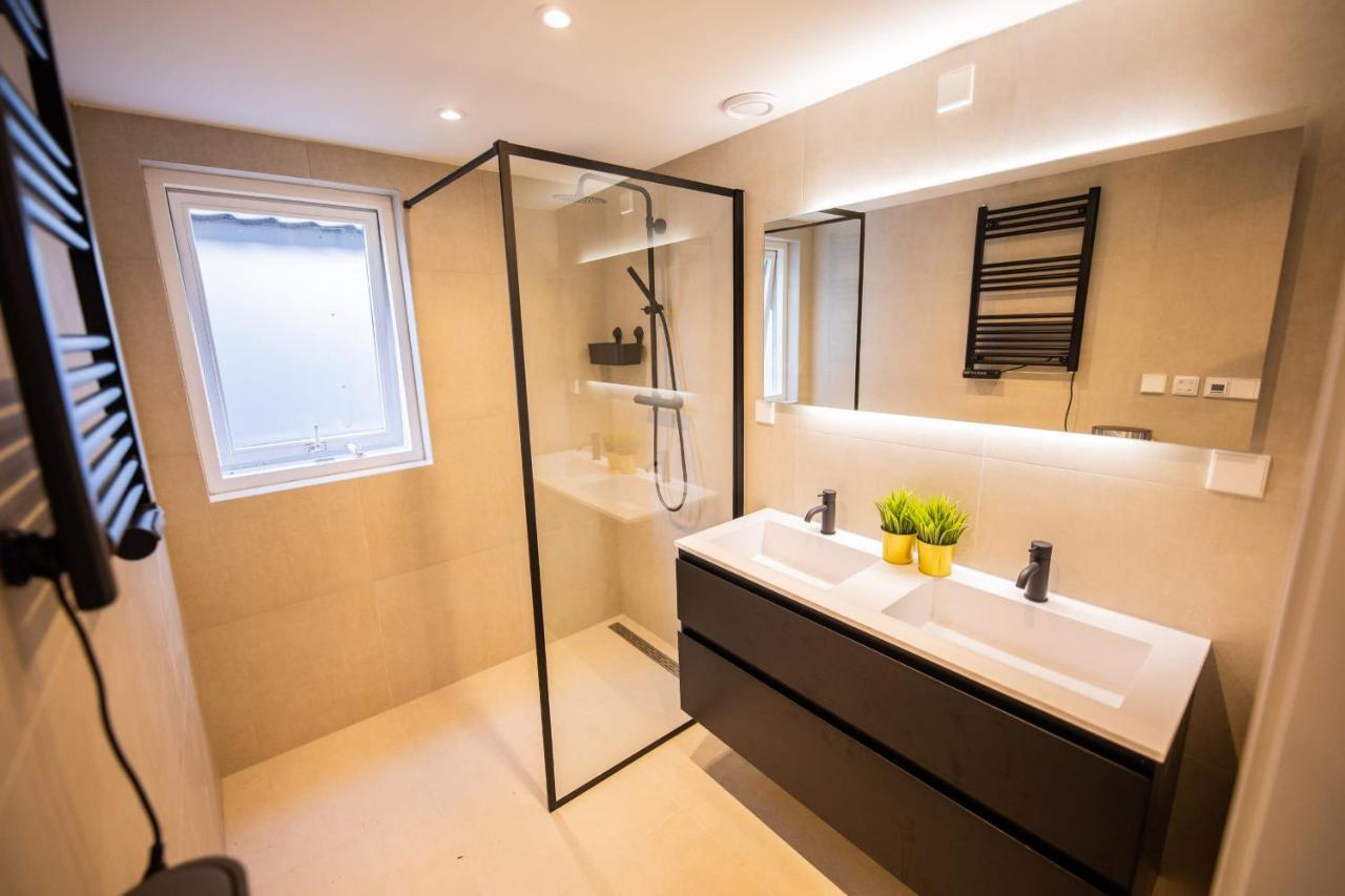 Happily 2 Bedroom Serviced Apartment 75M2 -Nb306H- Ротердам Екстериор снимка