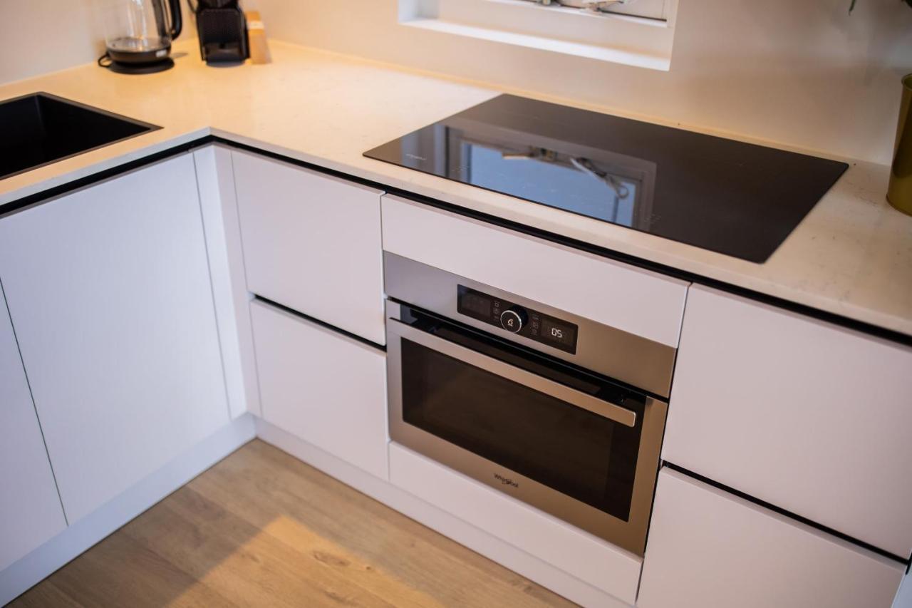 Happily 2 Bedroom Serviced Apartment 75M2 -Nb306H- Ротердам Екстериор снимка