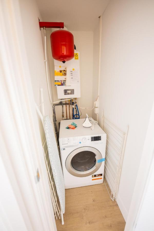 Happily 2 Bedroom Serviced Apartment 75M2 -Nb306H- Ротердам Екстериор снимка